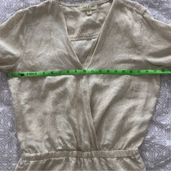 Cloth & stone cream snake print romper small - Picture 9 of 11